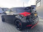 Ford Focus 1.5 Red Edition *Climate*|Cruise|Navi|PDC|Nette a, 65 €/maand, 4 cilinders, Zwart, Handgeschakeld