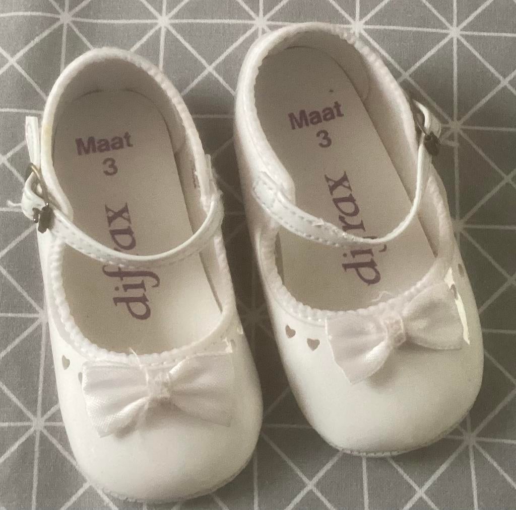 Witte vintage babyschoentjes , lengte zooltjes 12 cm, Ophalen, Gebruikt, Meisje, Schoentjes