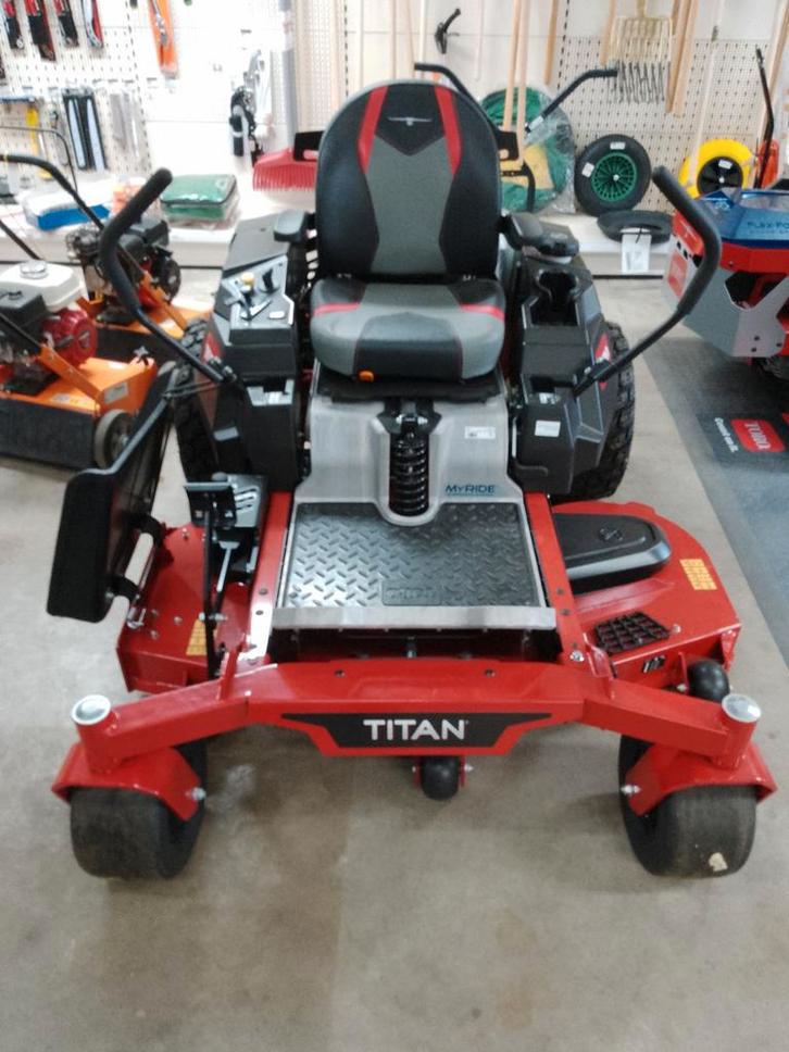 Toro Titan NIEUW, Tuin en Terras, Zitmaaiers, Nieuw, 120 cm of meer, Ophalen