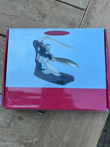 Kurkentrekker set beschikbaar voor biedingen