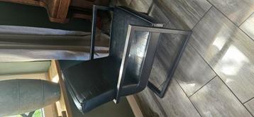 Stoere industriële fauteuil  beschikbaar voor biedingen