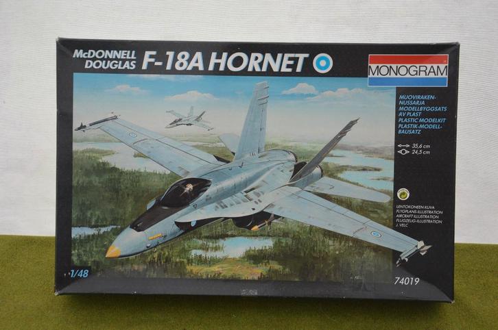 Vintage bouwdoos Monogram Mc Donnel Douglas F-18 A Hornet, Hobby en Vrije tijd, Modelbouw | Vliegtuigen en Helikopters, Zo goed als nieuw