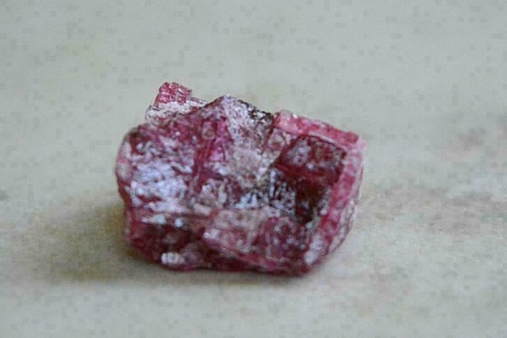 011. Rhodochrosiet, Ophalen of Verzenden, Mineraal
