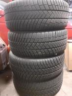 235 45 17 Winterbanden op velg ford volvo vredestein wintrac, Auto-onderdelen, Banden en Velgen, Ophalen, Banden en Velgen, 17 inch