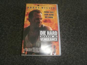 DIE HARD Deel 3! Top Aktie Speelfilm met B.Willis Op VIDEO! beschikbaar voor biedingen