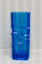 Vintage glazen design vaas, Vladislav Urban,Sklo Union Rosic, Huis en Inrichting, Woonaccessoires | Vazen, Blauw, Ophalen of Verzenden
