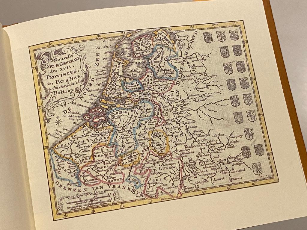 Zak-Atlas of Leidsman des Reizigers (1794), Overige atlassen, Ophalen of Verzenden, Zo goed als nieuw, 1800 tot 2000