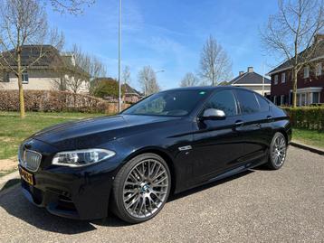 BMW 5-serie M550xd Autom Schuifkdak Leder Navi Camera Head-U beschikbaar voor biedingen