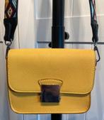 Zara okergeel crossbody festivaltasje met geometrische band, Verzenden, Nieuw, Overige kleuren, Schoudertasje