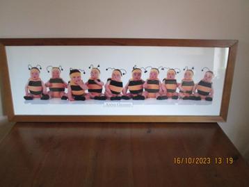 Lijst Anne Geddes 10 baby’s verkleed als bijtjes 95x35 cm  beschikbaar voor biedingen