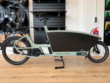 DEMO! Urban Arrow Family Active Plus Line Sage Green 2025 beschikbaar voor biedingen