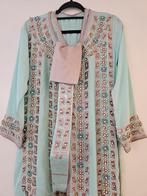 Dames tekschieta met riem en hoefdoek, Kleding | Dames, Gelegenheidskleding, Overige typen, Maat 42/44 (L), Nieuw, Ophalen of Verzenden