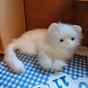 Witte kat / poes knuffel liggend 34 cm groot  beschikbaar voor biedingen