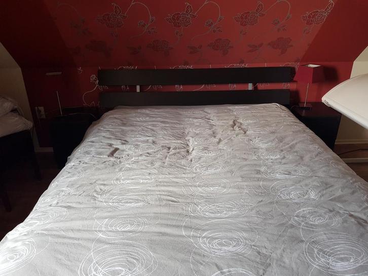 Twee persoons bed, Huis en Inrichting, Slaapkamer | Complete slaapkamers, Gebruikt, Tweepersoons, Ophalen