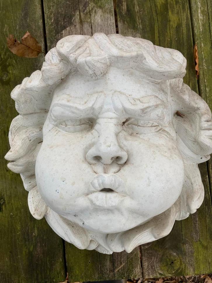 Beeld voorstellende de wind, Tuin en Terras, Tuinbeelden, Gebruikt, Overige typen, Beton, Ophalen