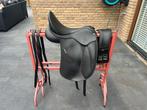 Wintec Cair zadel 17 inch compleet, Dieren en Toebehoren, Paarden en Pony's | Zadels, Ophalen, Gebruikt, Dressuur