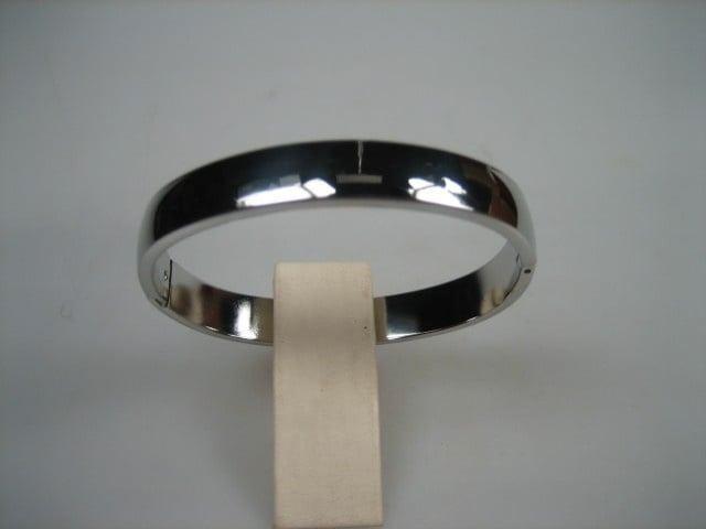 Moderne Italiaanse zilverkleurige slavenarmband nieuw, Sieraden, Tassen en Uiterlijk, Armbanden, Nieuw, Staal, Zilver, Verzenden