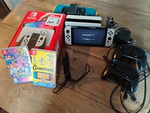 Nintendo Switch Oled wit complete set met games e.d., Spelcomputers en Games, Spelcomputers | Nintendo Switch, Zo goed als nieuw