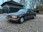 🇳🇱 MB(W124) 300 Turbo Diesel/Automaat / Leder / schuifdak, Automaat, Achterwielaandrijving, Zwart, Elektrische ramen