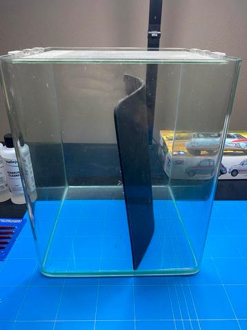 Nano cube 20L beschikbaar voor biedingen