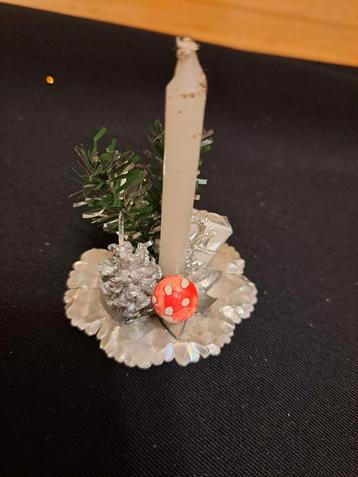 Miniatuur kerststukje beschikbaar voor biedingen