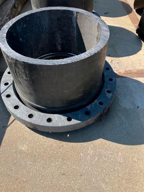 Hdpe rond 500 dikwandig!! Bochten en kraagbussen met flens, Doe-het-zelf en Verbouw, Buizen en Afvoer, Gebruikt, Bochten, Overige materialen