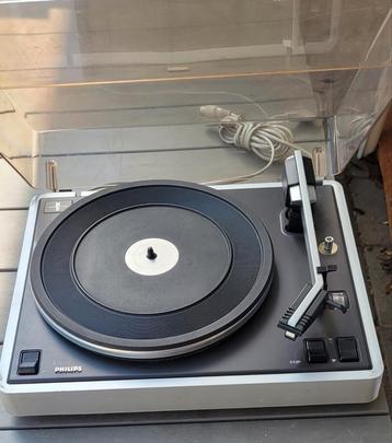 Philips platenspeler                   Type 22 GA- 227 / 5 beschikbaar voor biedingen