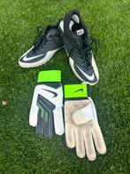 Nike voetbalschoenen + keepershandschoenen, Ophalen of Verzenden