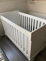 Baby ledikant Bopita puur hout wit, Kinderen en Baby's, Kinderkamer | Complete kinderkamers, Ophalen, Zo goed als nieuw, Jongetje of Meisje