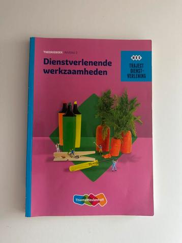 Theorieboek Dienstverlenende werkzaamheden niveau 2 beschikbaar voor biedingen
