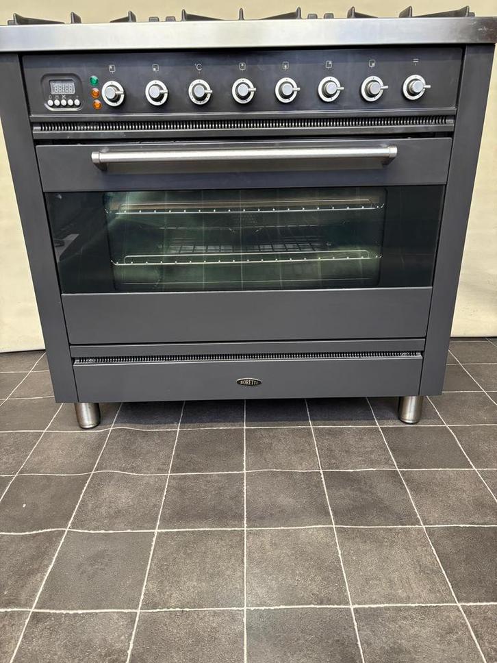 Boretti antraciet 6 pits fornuis 90cm, Witgoed en Apparatuur, Fornuizen, Zo goed als nieuw, Vrijstaand, Gas, 5 kookzones of meer