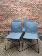 Vier blauwe eetkamerstoelen eetstoelen stof metaal 4, Huis en Inrichting, Stoelen, Gebruikt, Blauw, Ophalen of Verzenden, Metaal