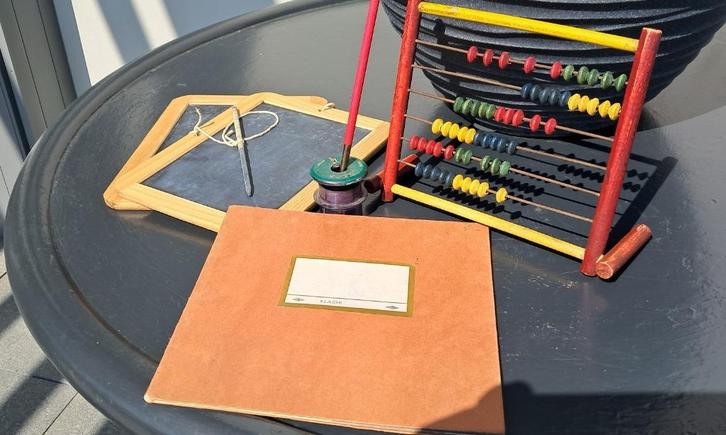 Schoolgerief antiek, Antiek en Kunst, Antiek | Speelgoed, Ophalen