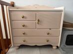 Opgeknapte Baby Commode met Gouden Details, Kinderen en Baby's, Kinderkamer | Commodes en Kasten, Gebruikt, Minder dan 75 cm, Commode