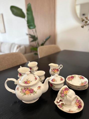 Prachtige St. James Bone China theeset (6 personen) ZGAN beschikbaar voor biedingen