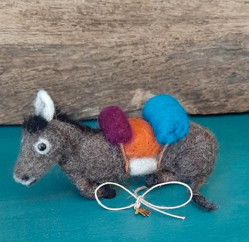 Ezel genaaldvilt wol ezeltje naaldvilten handgemaakt, Hobby en Vrije tijd, Vilt, Nieuw, Overige typen, Wolvilt, Ophalen of Verzenden
