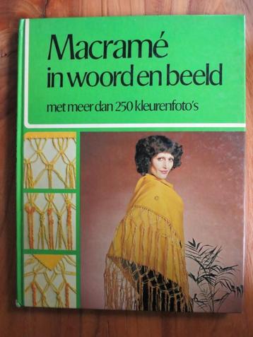 Macramé in woord en beeld Barbara Pegg