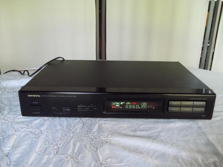 Tuner Onkyo T 401, Audio, Tv en Foto, Tuners, Zo goed als nieuw, Ophalen of Verzenden