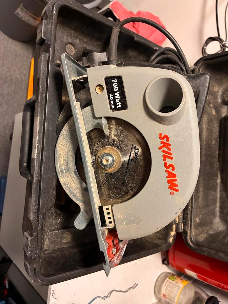Skil Cirkelzaag in Koffer - Goed Onderhouden, Doe-het-zelf en Verbouw, Gereedschap | Zaagmachines, Gebruikt, Cirkelzaag, 600 tot 1200 watt