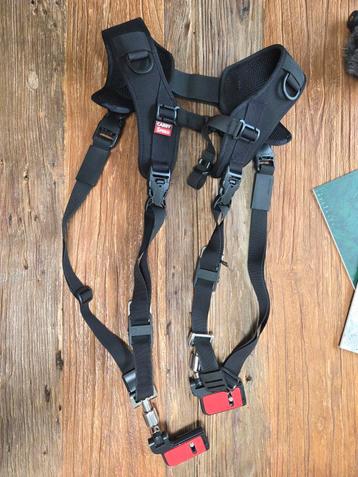 Carry Speed Camera Harnas beschikbaar voor biedingen