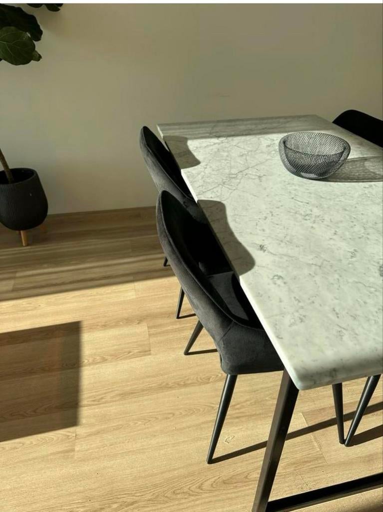 Carrara marmeren eettafel 160x90cm, Ophalen, 50 tot 100 cm, Zo goed als nieuw, Vier personen
