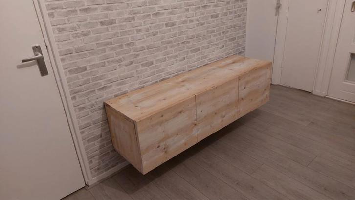 Zelfgemaakte zwevende dressoir van 40 jaar oude kaasplanken, Huis en Inrichting, Kasten | Dressoirs, Zo goed als nieuw, 150 tot 200 cm