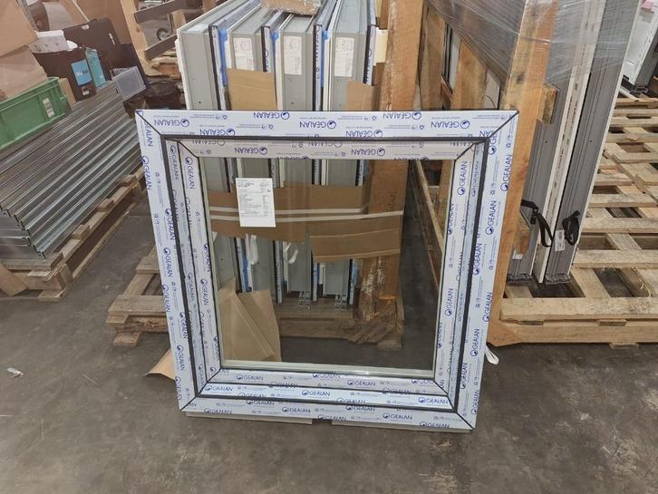 Nieuwe Kozijnen Gealan 100x100cm Antraciet(120mm profiel), Doe-het-zelf en Verbouw, Kozijnen en Schuifpuien, Nieuw, Raamkozijn