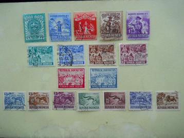 Indonesie 1948-1952 Diverse zegels en series gestempeld-3 beschikbaar voor biedingen