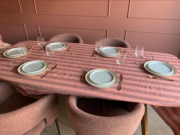 Mooie beige - taupe kleurige borden  beschikbaar voor biedingen