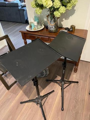 Metalen Muziekblad Standaards (2x) beschikbaar voor biedingen