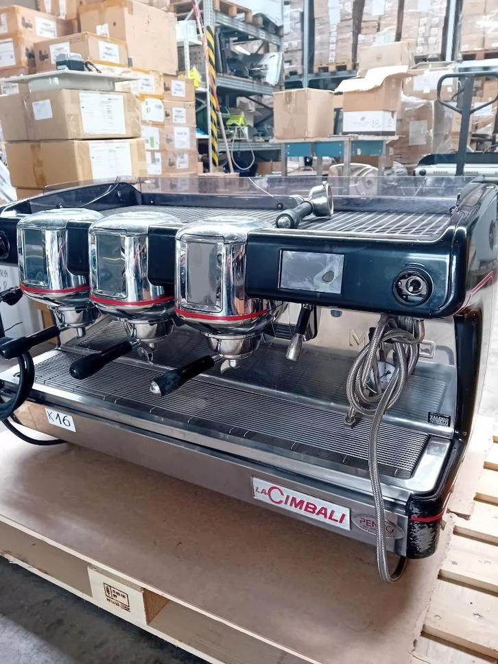 Professionele espressomachines La Cimbali M100 Dosatron DT/3, Witgoed en Apparatuur, Koffiezetapparaten, Gebruikt, Koffiemachine