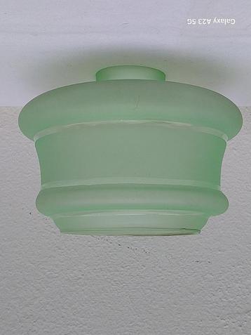 Art Deco groene lampenkap mat glas beschikbaar voor biedingen