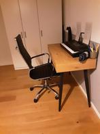 Bureau met stoel - bijna nieuw!, Ophalen of Verzenden