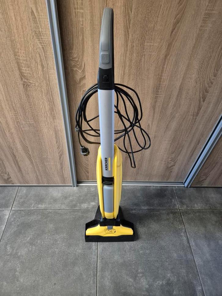 Kärcher Vloerreiniger - Gebruikt, Witgoed en Apparatuur, Stofzuigers, Gebruikt, Waterstofzuiger, Minder dan 1200 watt, Ophalen